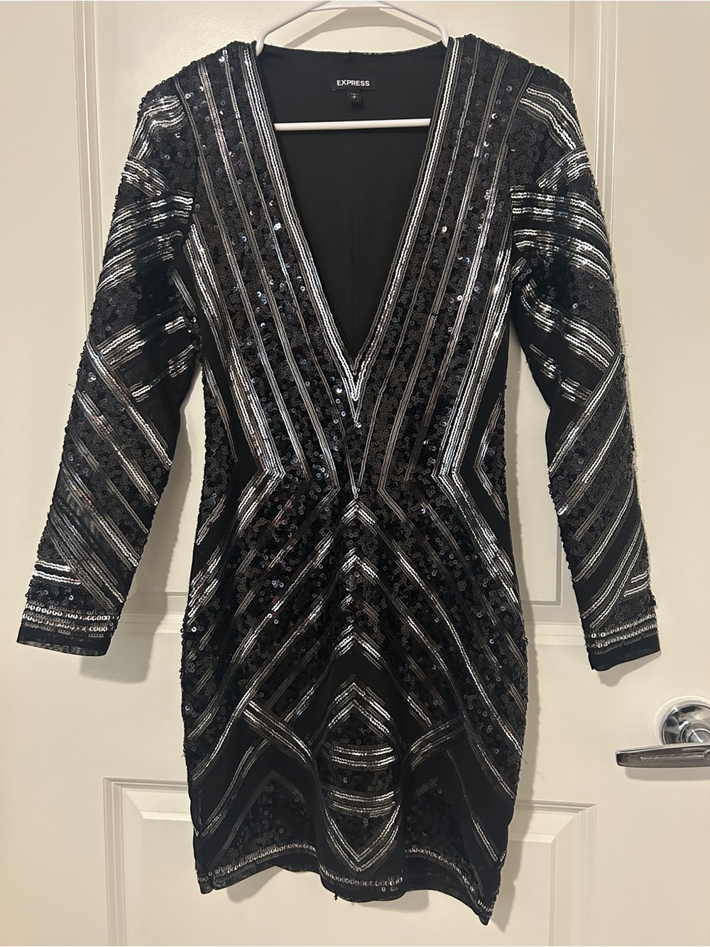 Express Black Sequin Long-Sleeve V-Neck Dress